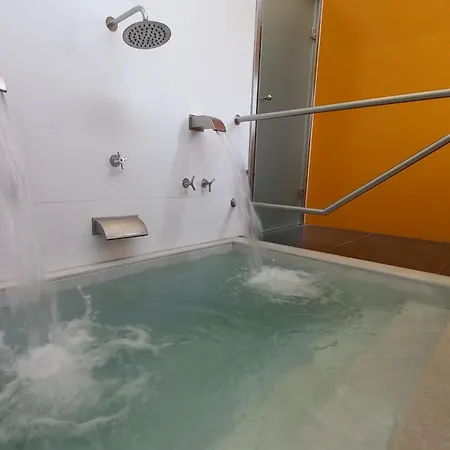 ホテル Balneario De